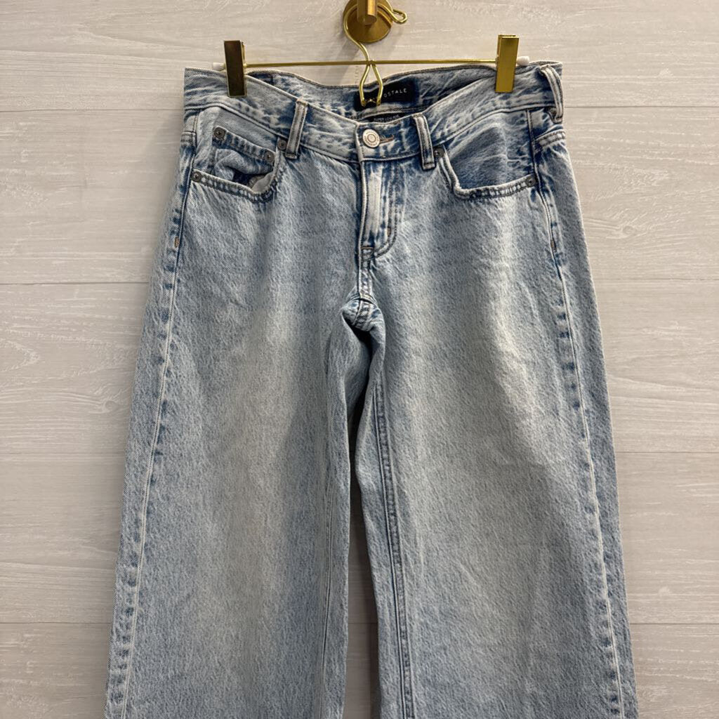 Aeropostale Light Wash Super Low Rise Baggy Wide Leg Jeans 2 Short
