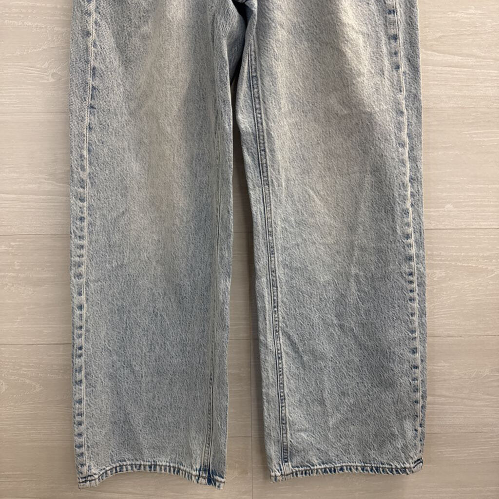 Aeropostale Light Wash Super Low Rise Baggy Wide Leg Jeans 2 Short