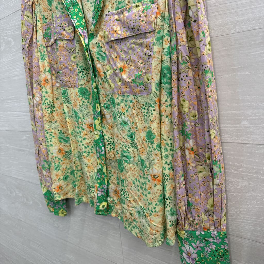 Loft Green/ Multi Floral Print Long Sleeve Button Down Top Medium