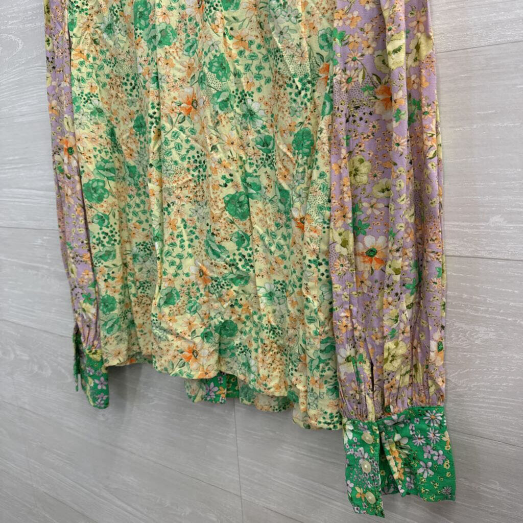 Loft Green/ Multi Floral Print Long Sleeve Button Down Top Medium