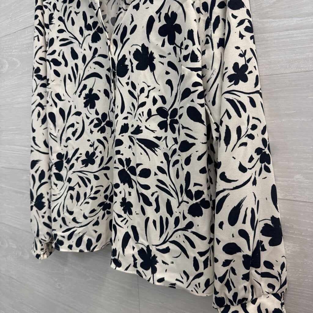 Cabi White/ Black Print Long Sleeve Button Down Top Small