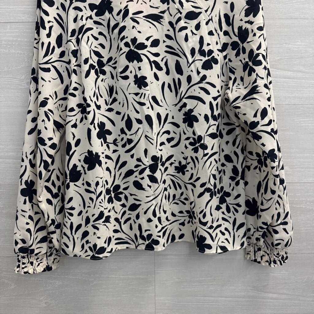 Cabi White/ Black Print Long Sleeve Button Down Top Small