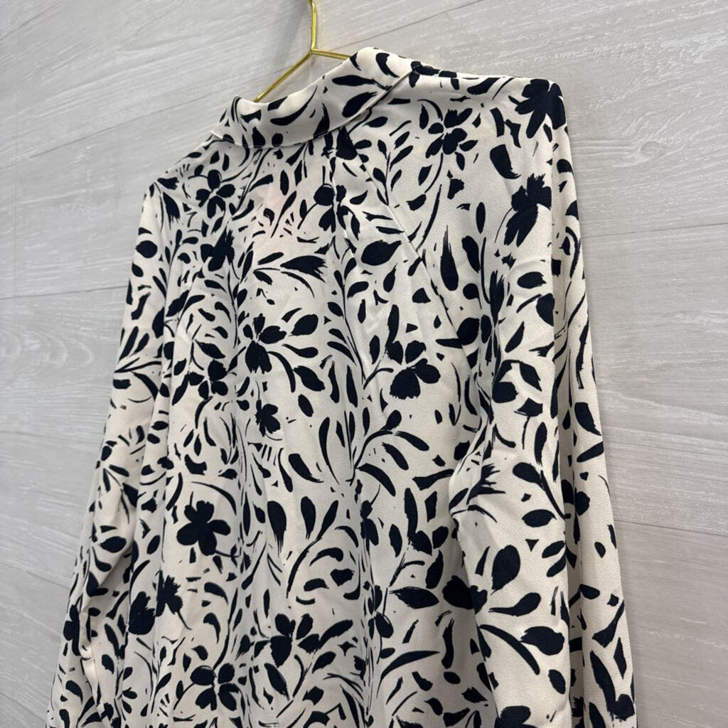 Cabi White/ Black Print Long Sleeve Button Down Top Small