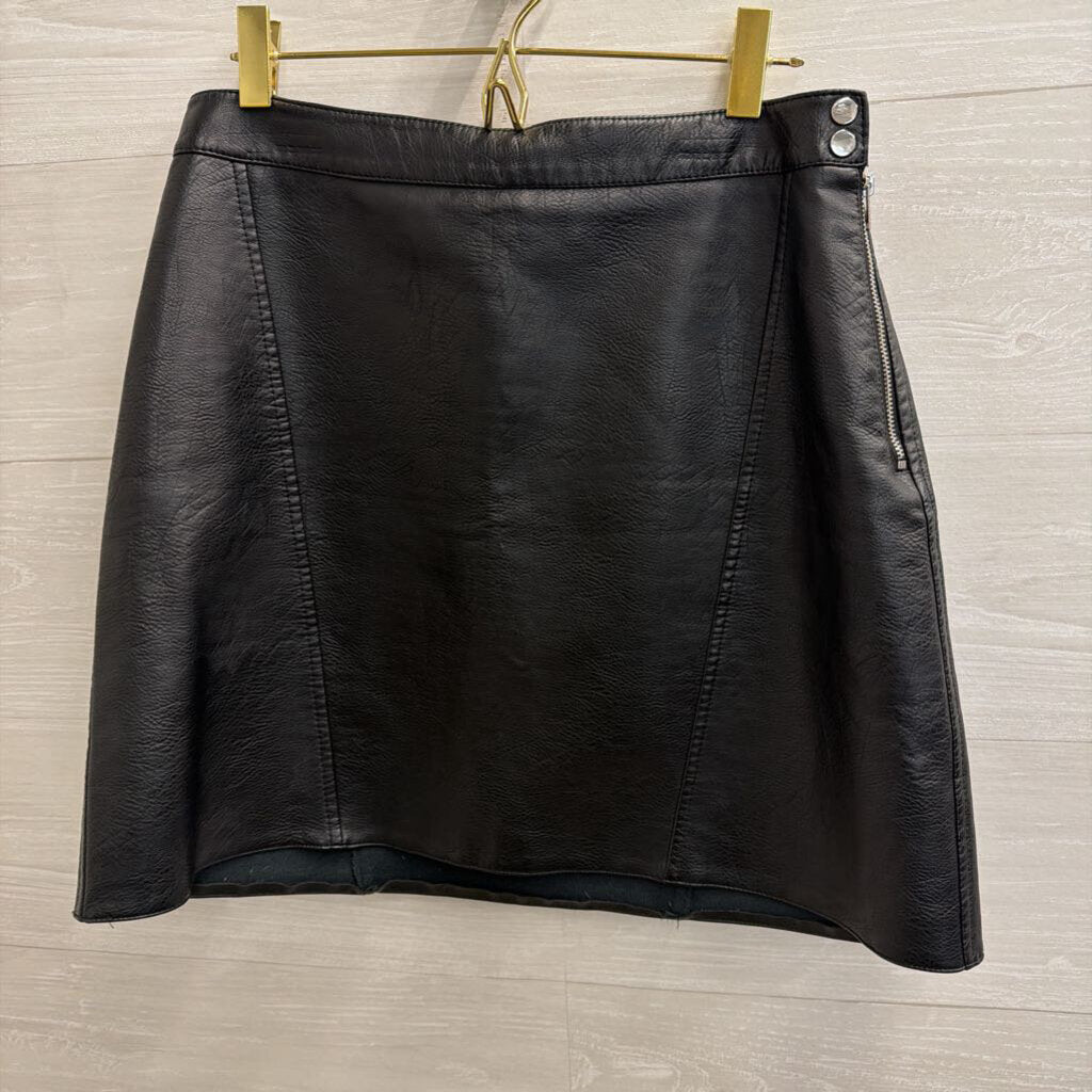 Zara Black Faux Leather Mini Skirt Medium