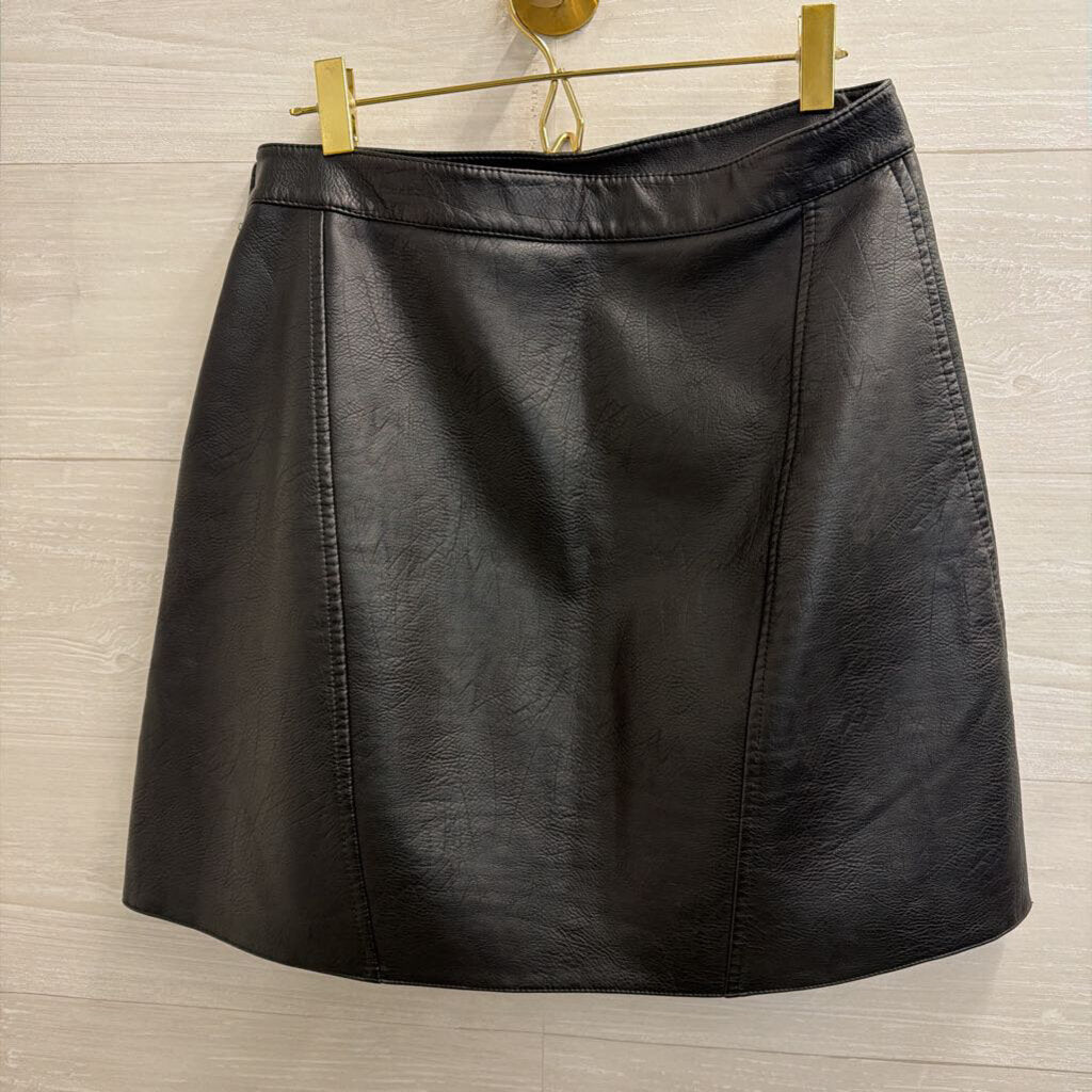 Zara Black Faux Leather Mini Skirt Medium
