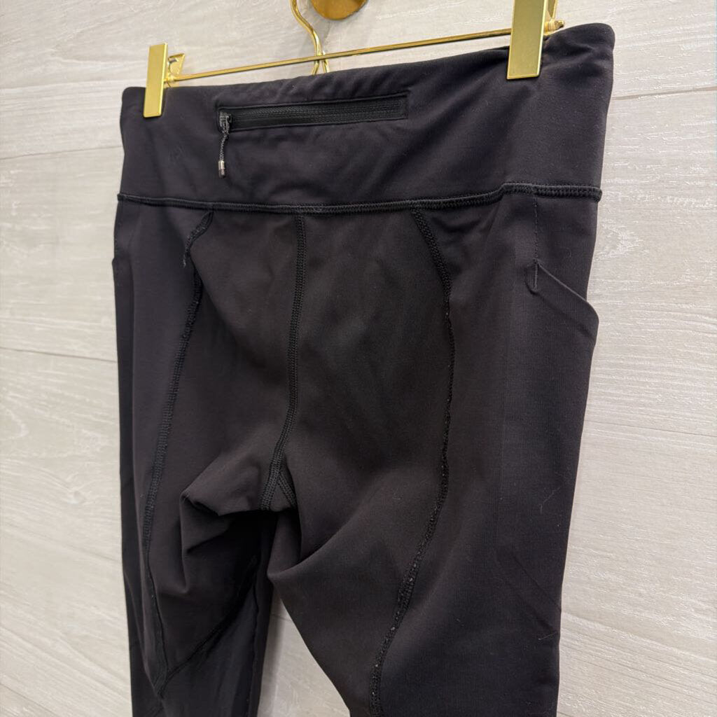 Lululemon Black Cropped Leggings 6