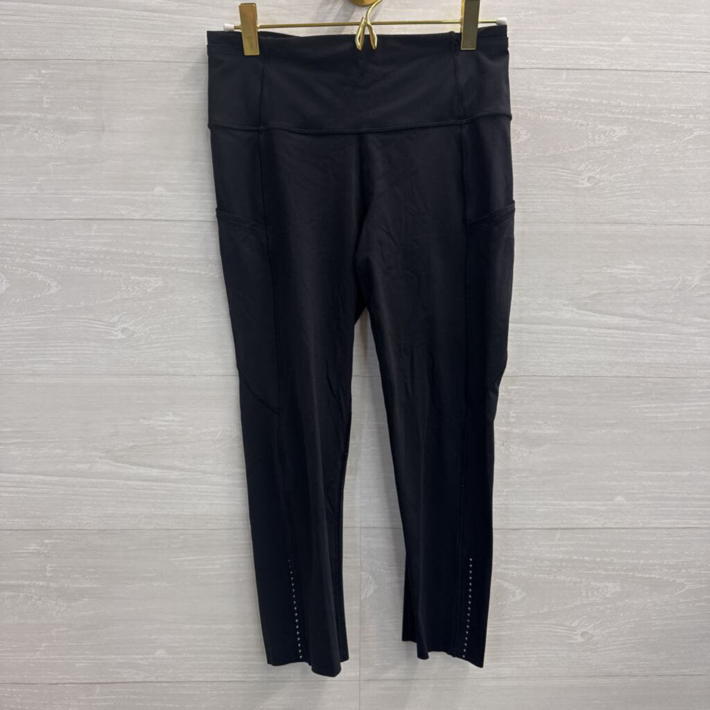 Lululemon Black Cropped Leggings 6