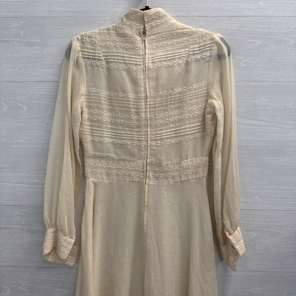 Vintage Avalon Ivory Embroidered Long Sleeve Dress 8