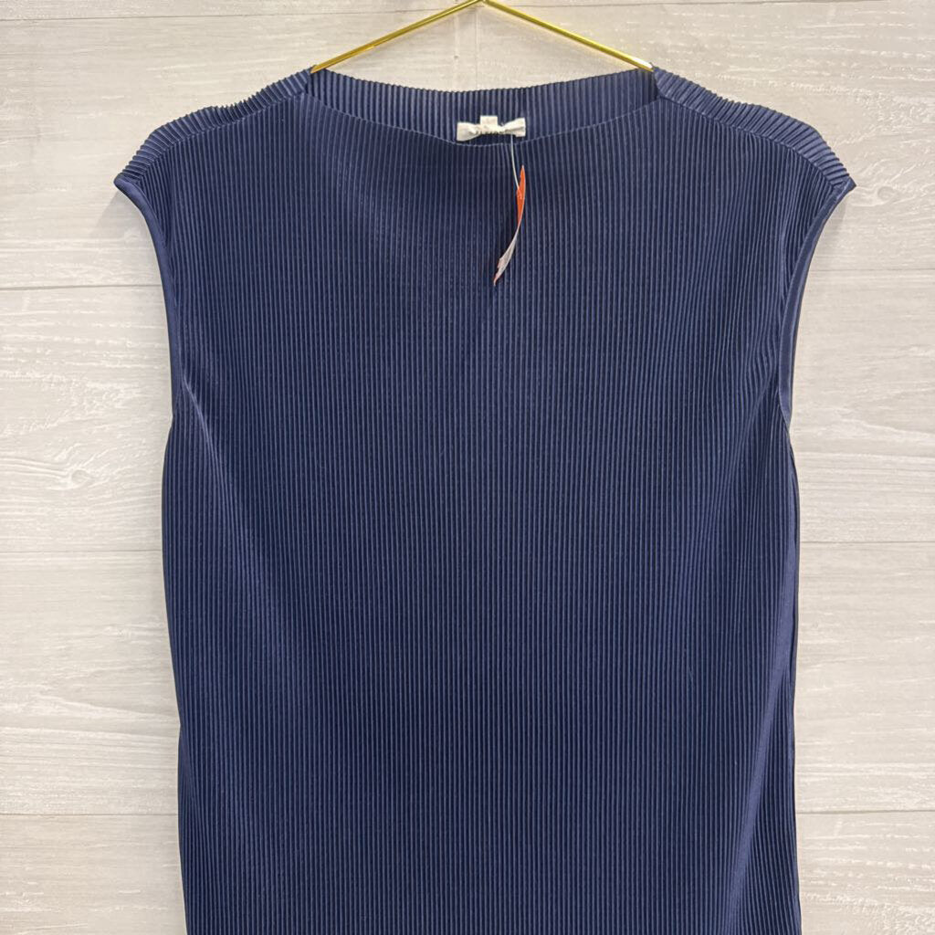Pleione Navy Pleated Sleeveless Top Medium