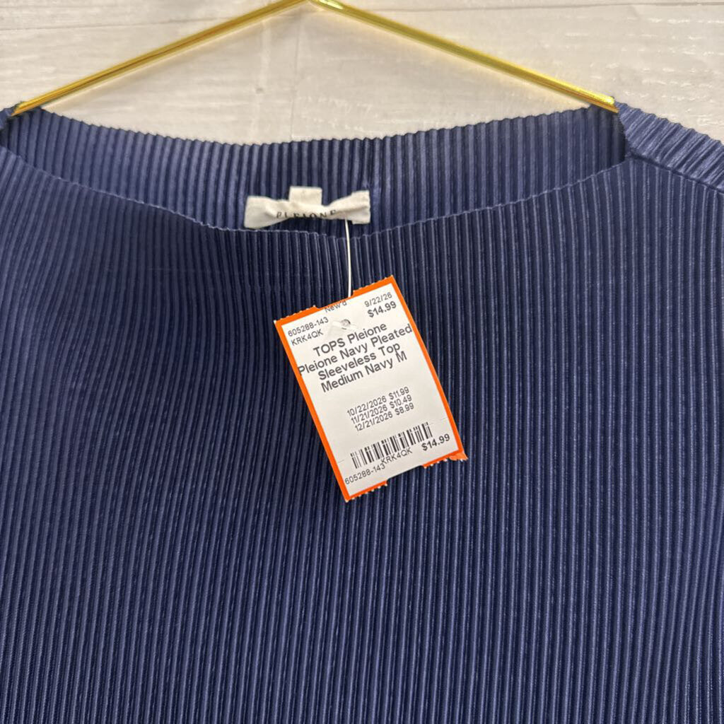 Pleione Navy Pleated Sleeveless Top Medium