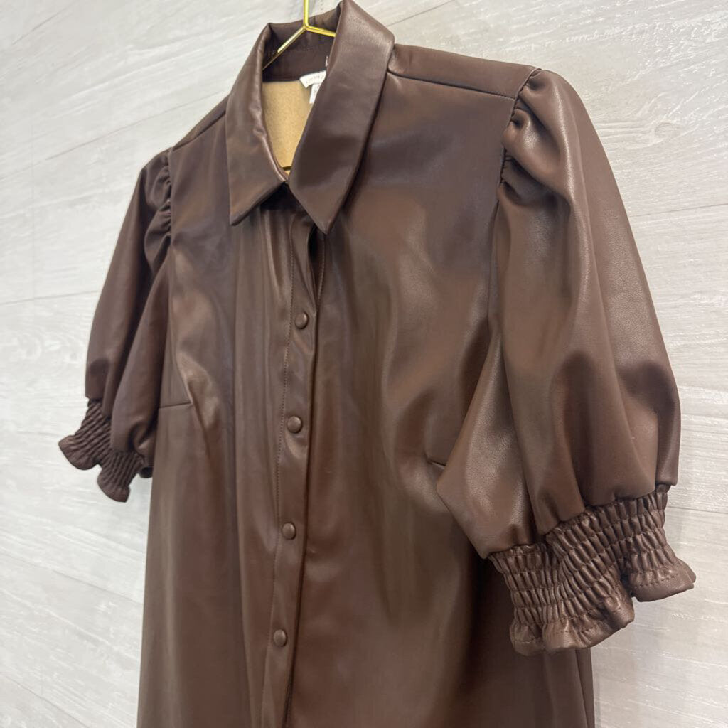 Crown and Ivy Brown Faux Leather Short Sleeve Top Medium