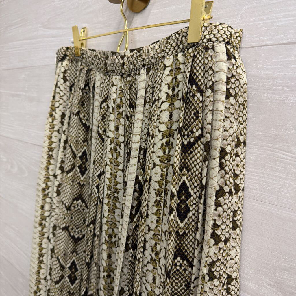 WD NY Cream/ Green Snakeskin Print Pleated Midi Skirt Medium