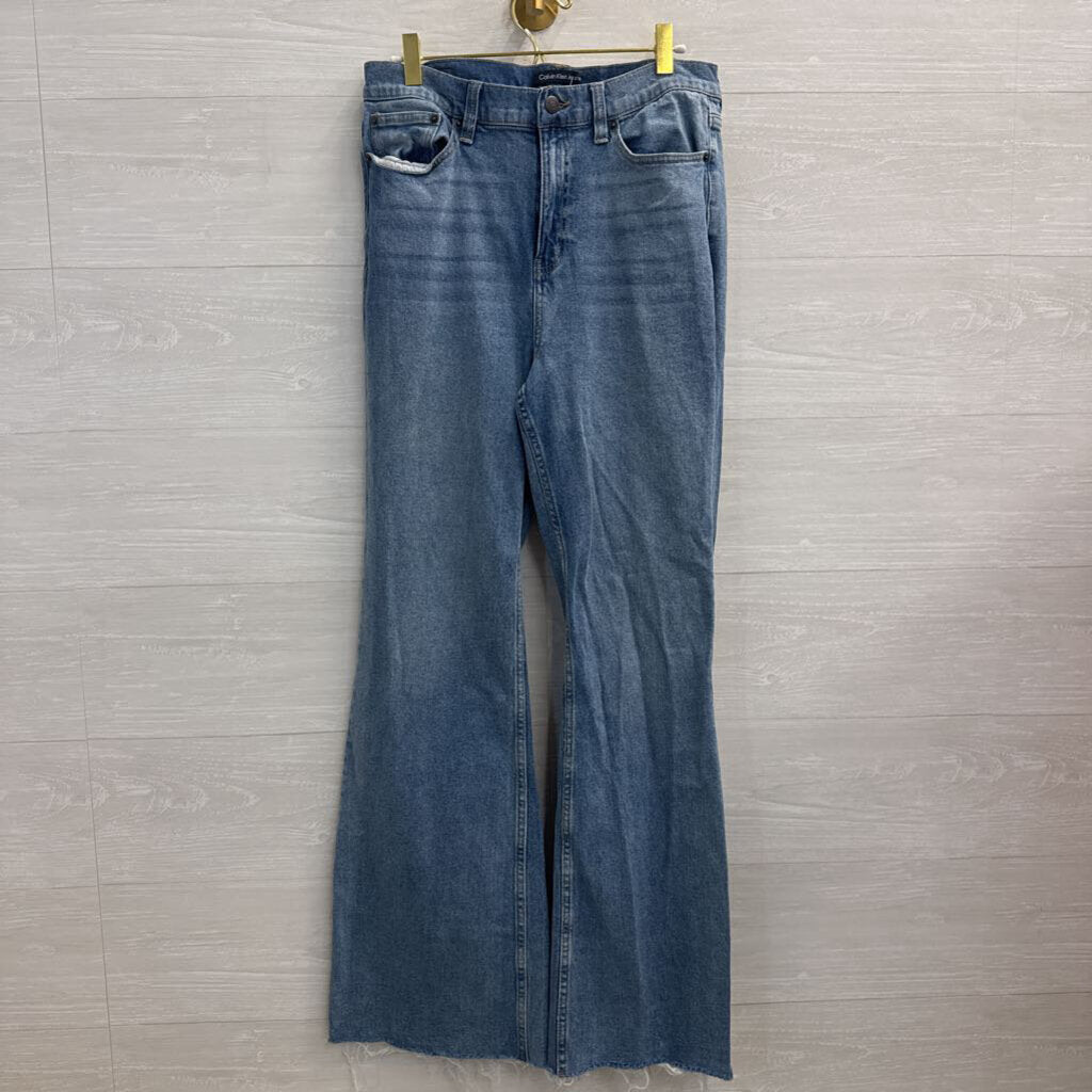 Calvin Klein Medium Wash Straight Leg Jeans 31