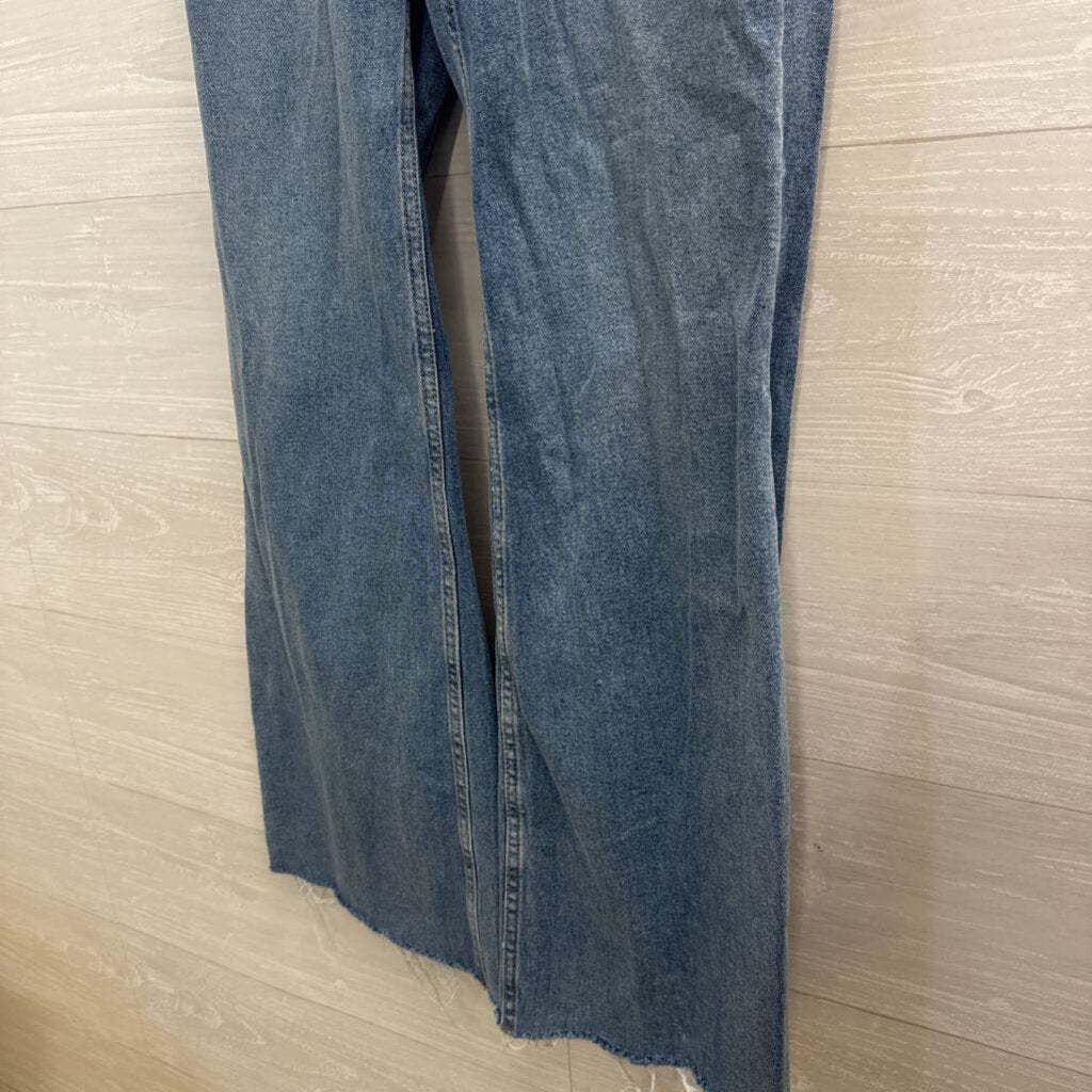 Calvin Klein Medium Wash Straight Leg Jeans 31