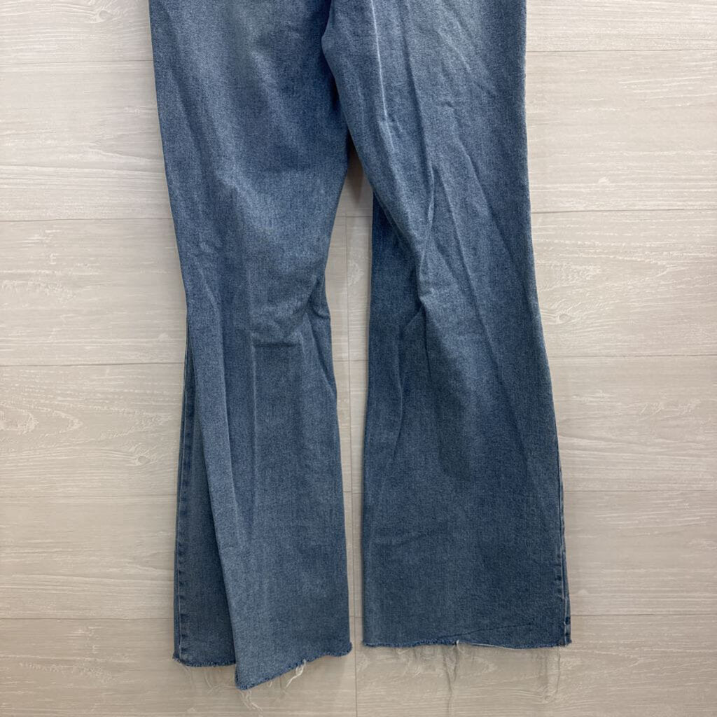 Calvin Klein Medium Wash Straight Leg Jeans 31