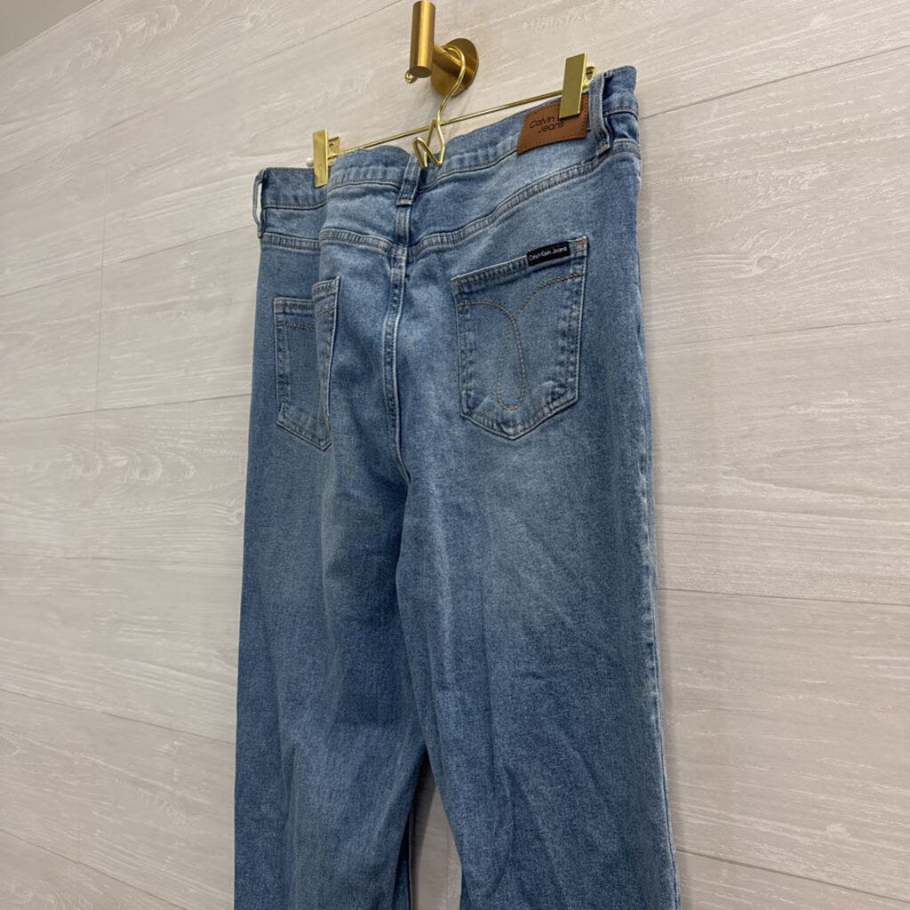 Calvin Klein Medium Wash Straight Leg Jeans 31