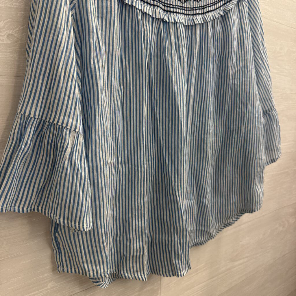 Abercrombie and Fitch White/ Blue Striped Embroidered Long Sleeve Top Small