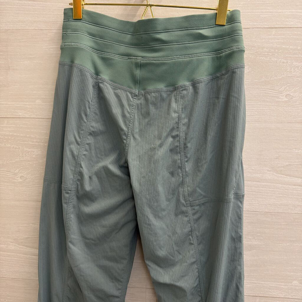 Lululemon Green Dance Studio Pants Small