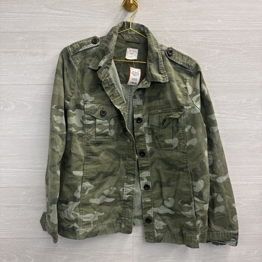 Gap Green Camo Print Shacket Large