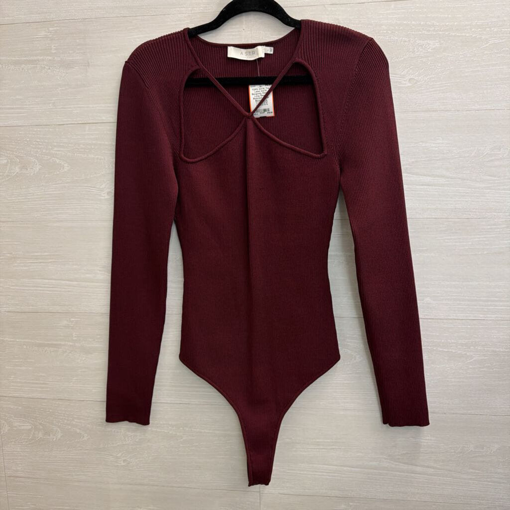 ASTR Burgundy Ribbed Long Sleeve Bodysuit Large