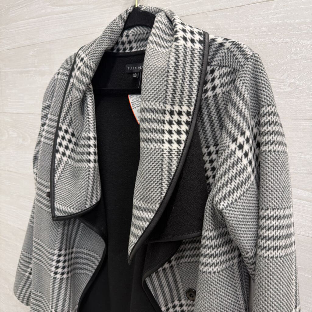 Ellen Reyes Black/ White Plaid Soft Fleece Jacket Large