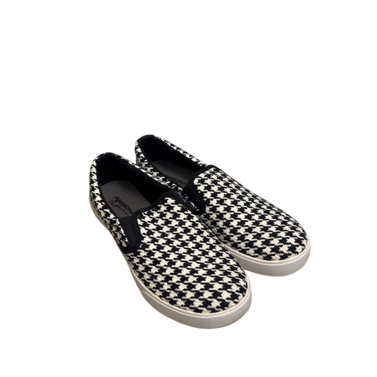 Arizona Jeans Black/ White Houdstooth Slip On Shoes 6