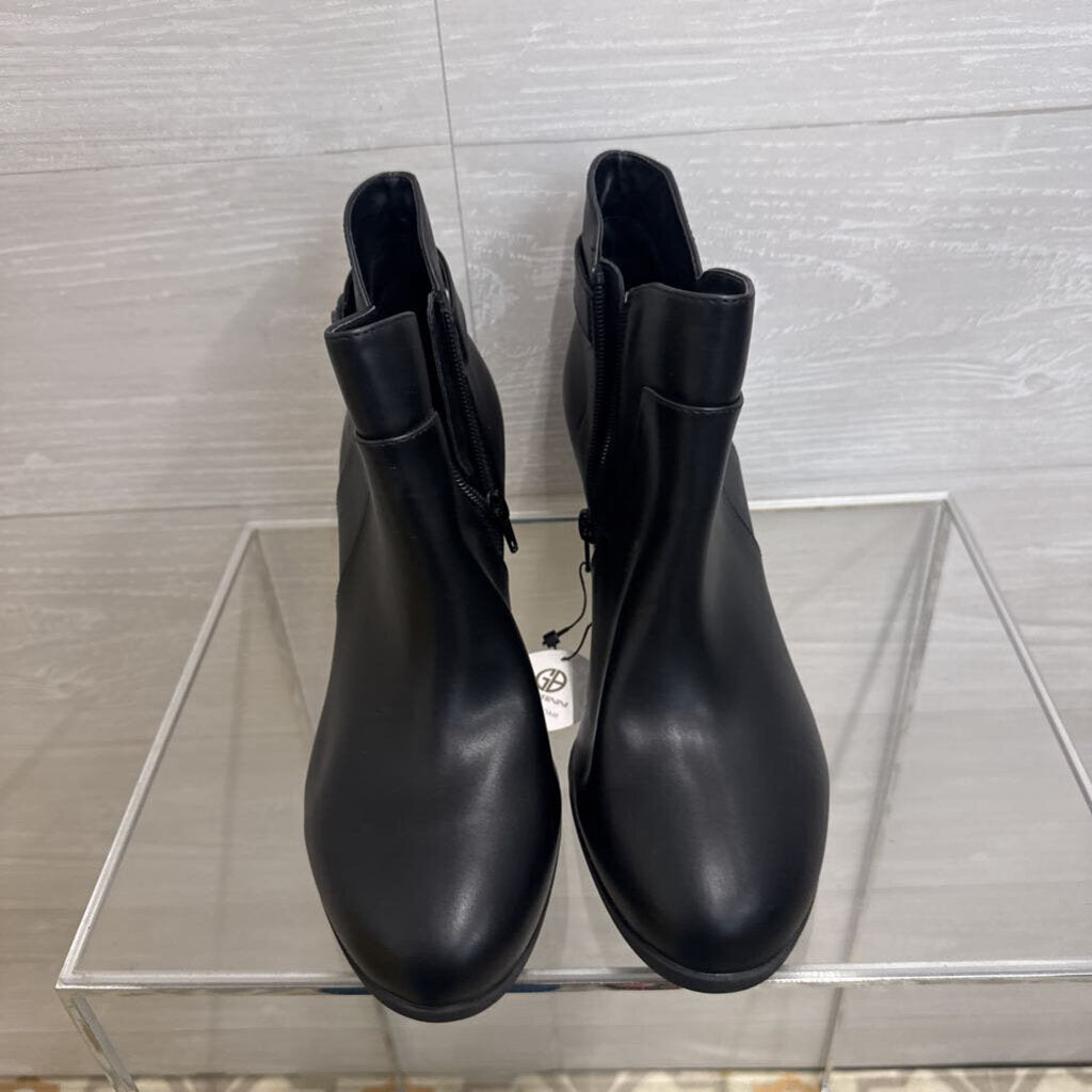 Giani Bernini Black Leather Artemyss Booties 10