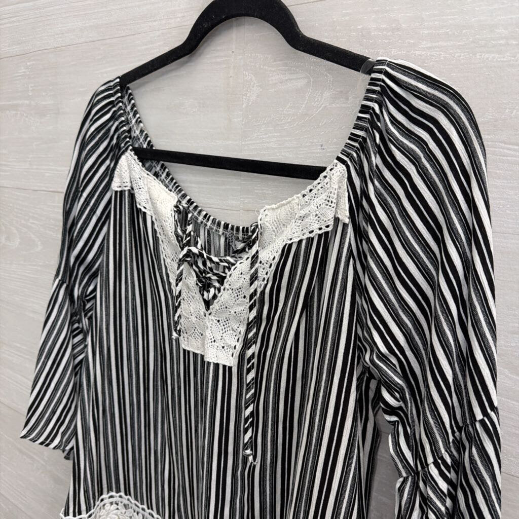 Crave Fame Black/ White Striped Long Sleeve Top Medium