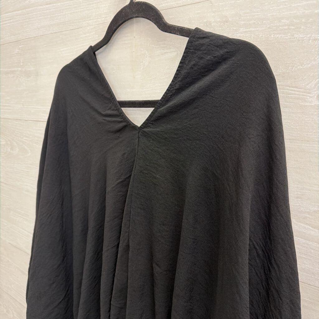Bucket List Black V Neck Boxy Top Medium/ Large