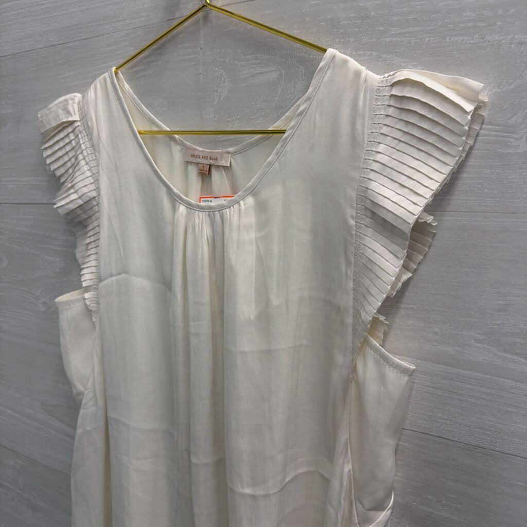 Skies are Blue White Pleated Short Sleeve Top Small
