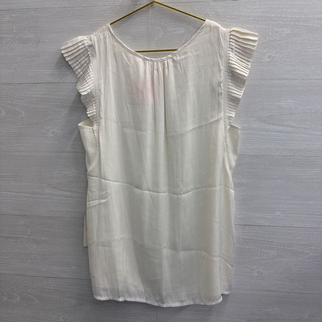 Skies are Blue White Pleated Short Sleeve Top Small