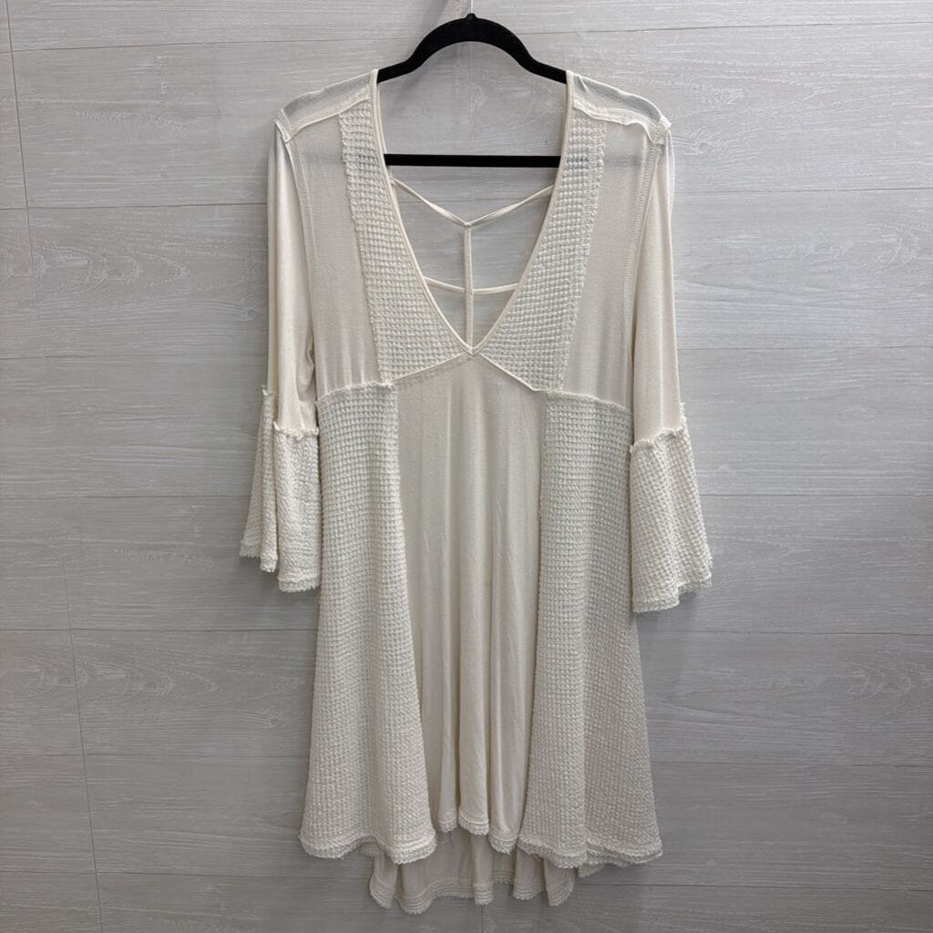 POL White Long Sleeve Dress Medium