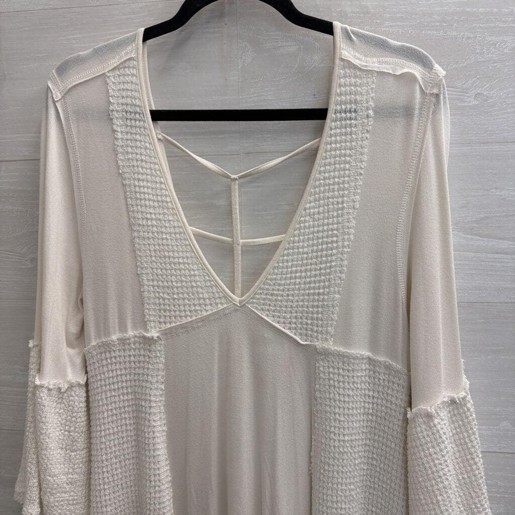 POL White Long Sleeve Dress Medium