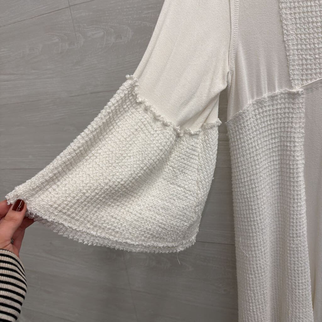 POL White Long Sleeve Dress Medium