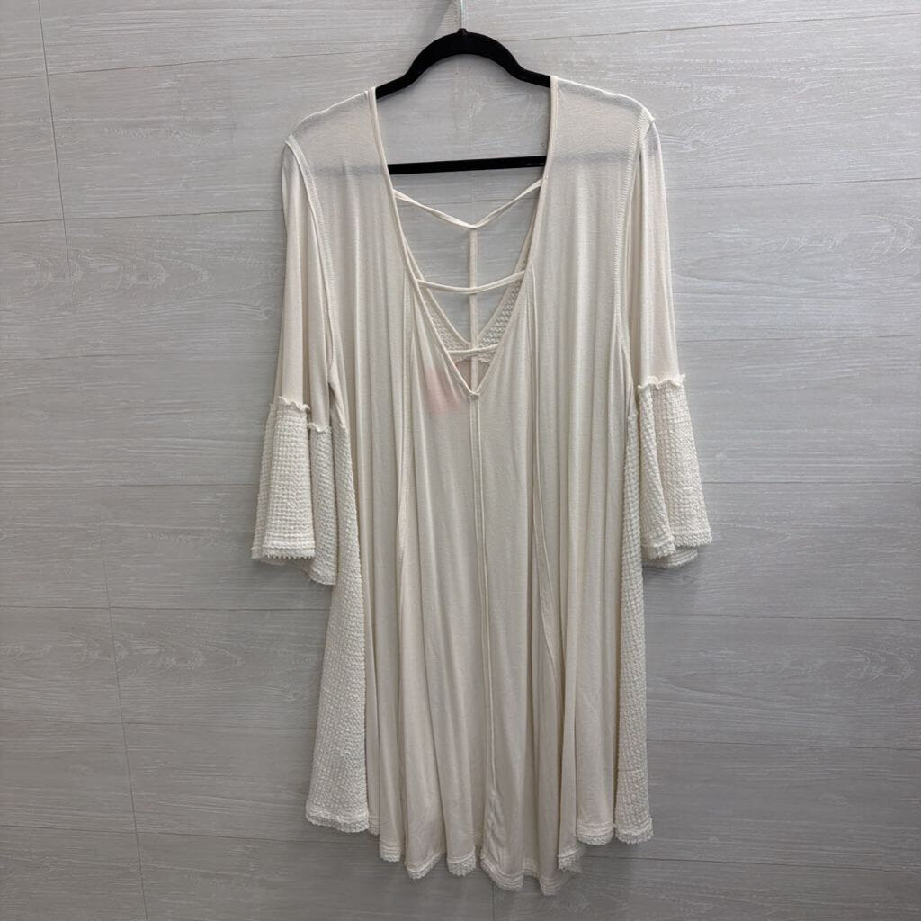POL White Long Sleeve Dress Medium