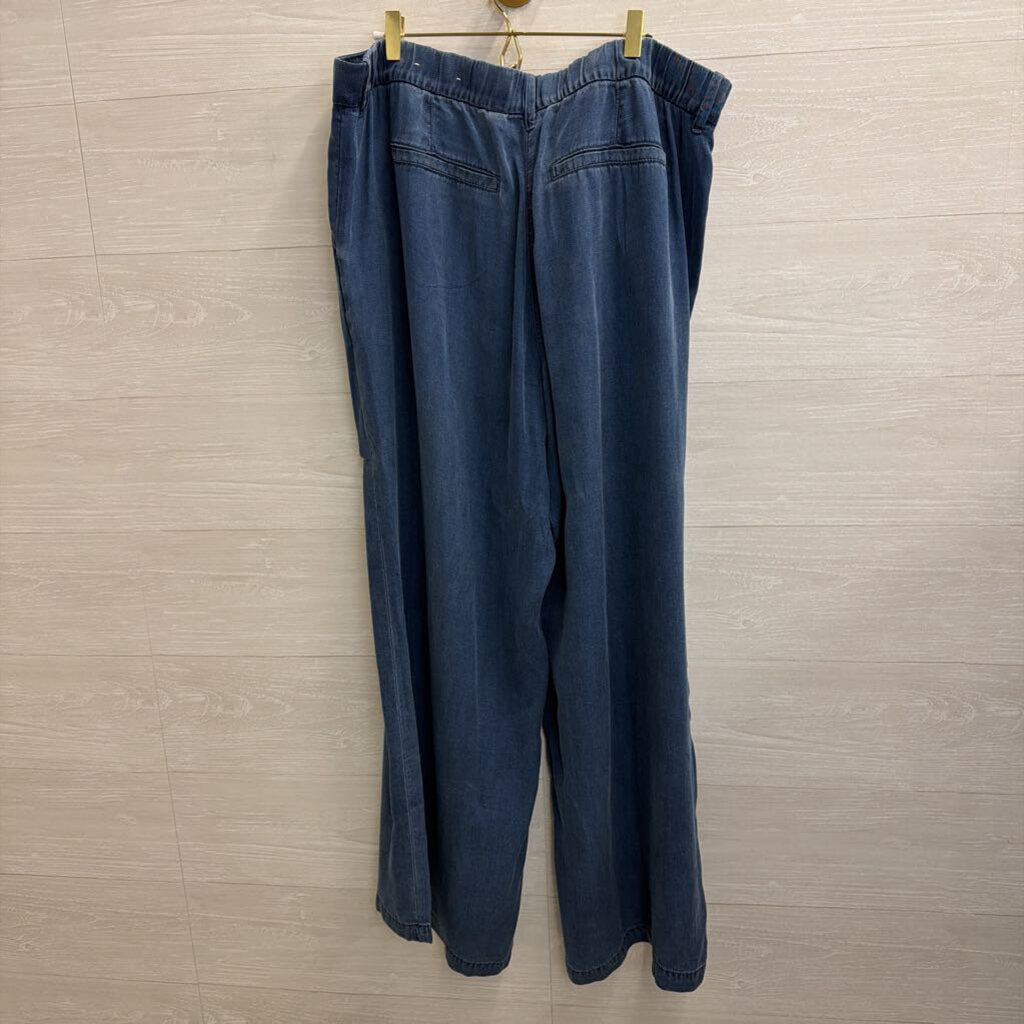 American Eagle Blue Chambray Wide Leg Pants 18
