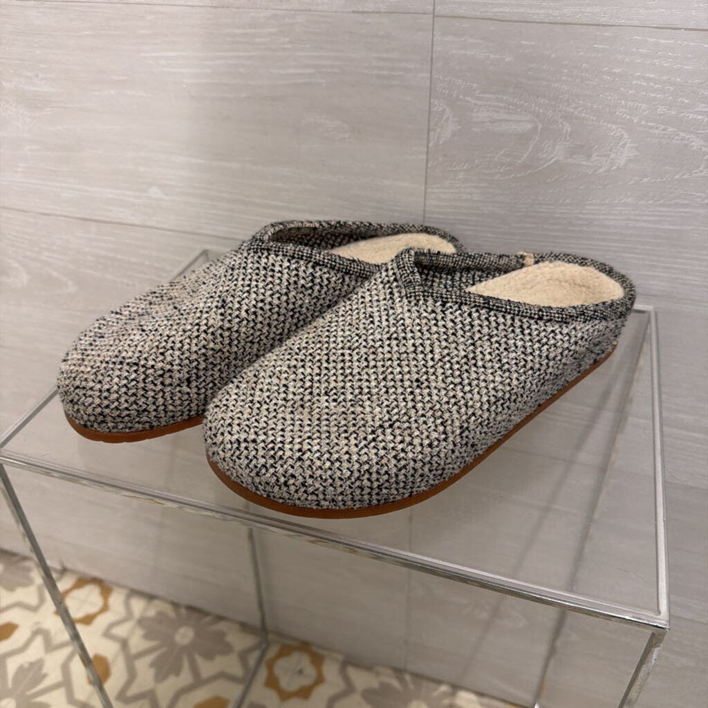 Rothy's Black/ White Textured Knit The Cozy Clogs 9
