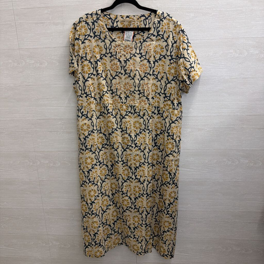Market Place Beige/ Navy Print Short Sleeve Midi Dress 2W