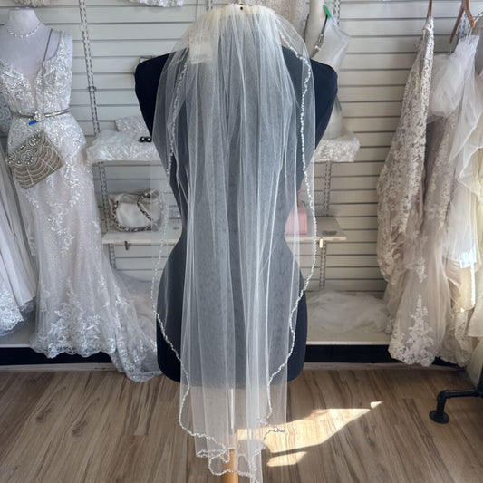 Light Gold Beaded Edge Veil