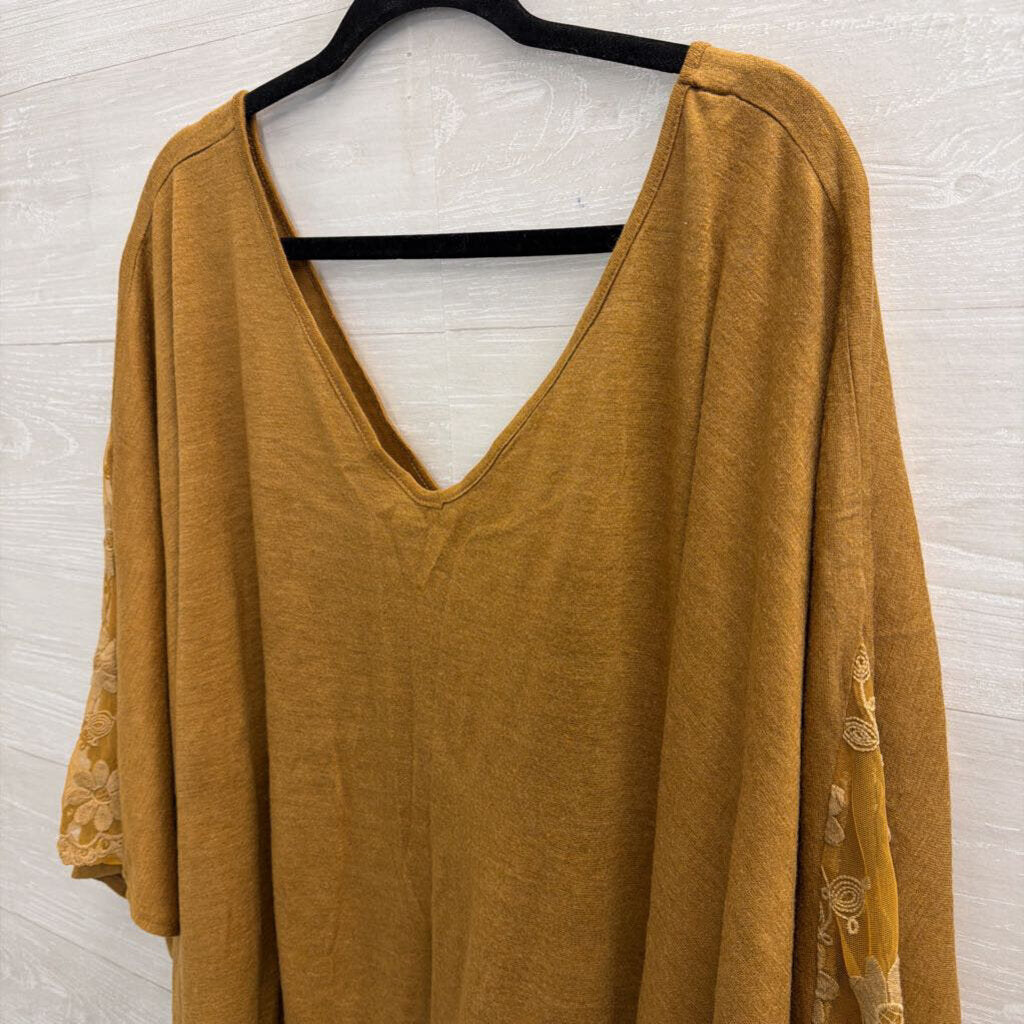 Brown Knit Embroidered Detail Tassel Hem Boxy Top Small/ Medium