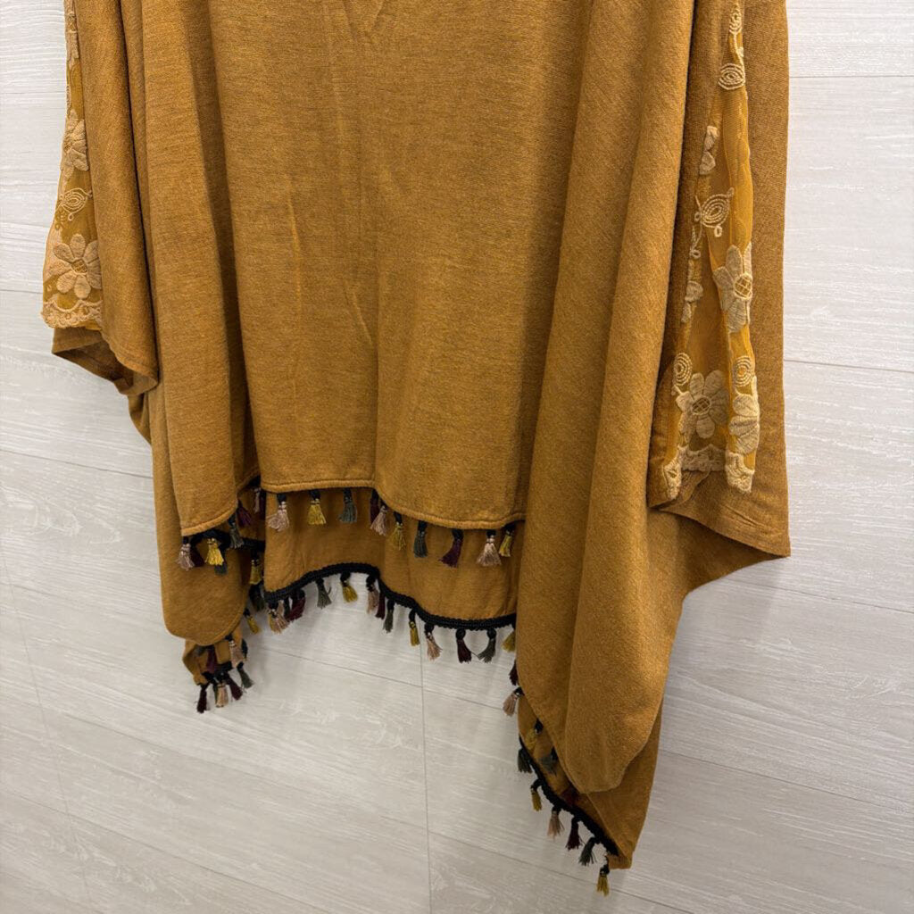 Brown Knit Embroidered Detail Tassel Hem Boxy Top Small/ Medium