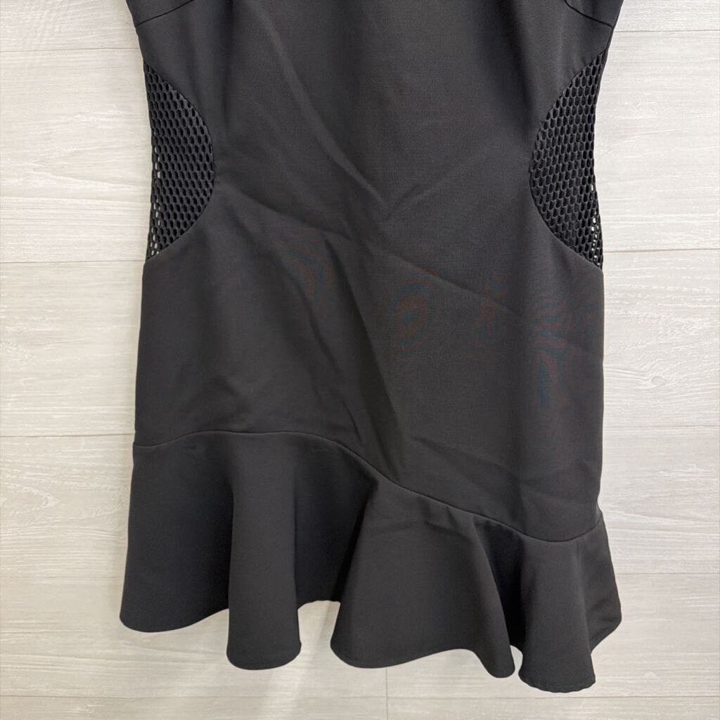 Adelyn Rae Black Circle Detail Short Sleeve Ruffle Hem Dress Small