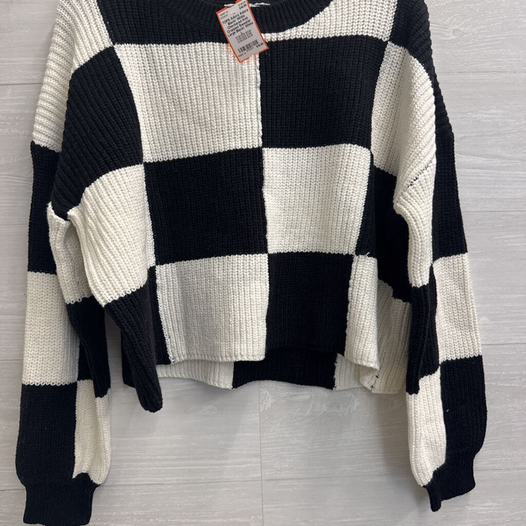 Adora Black/ White Checkered Knit Cropped Sweater Large