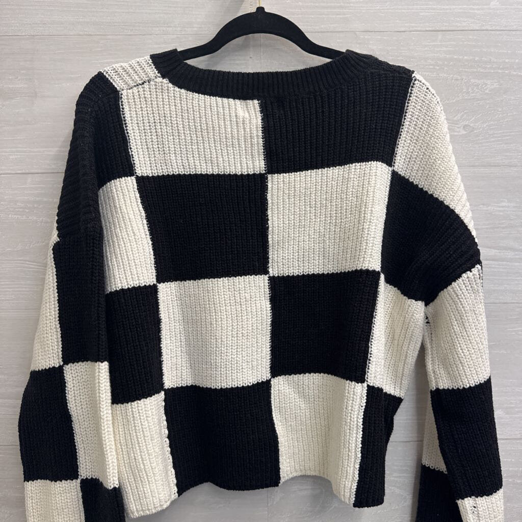 Adora Black/ White Checkered Knit Cropped Sweater Large