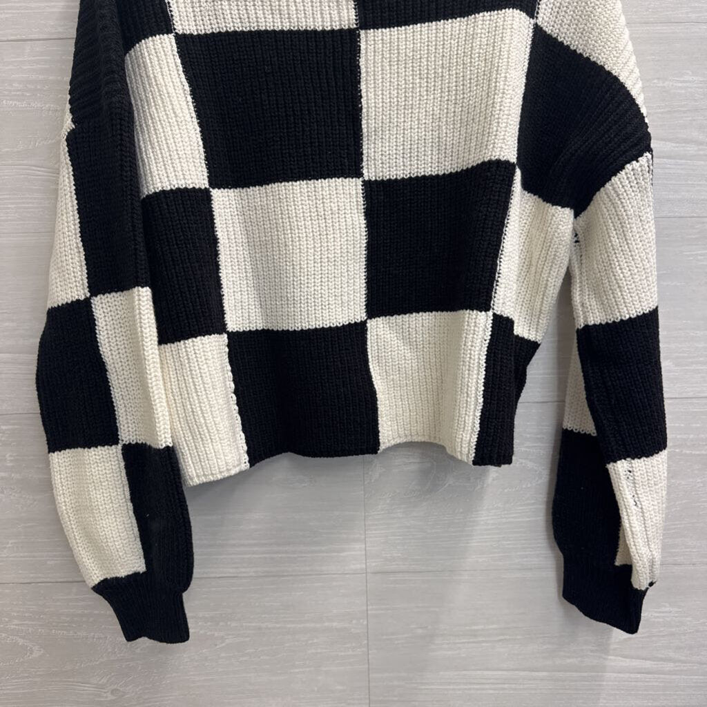 Adora Black/ White Checkered Knit Cropped Sweater Large