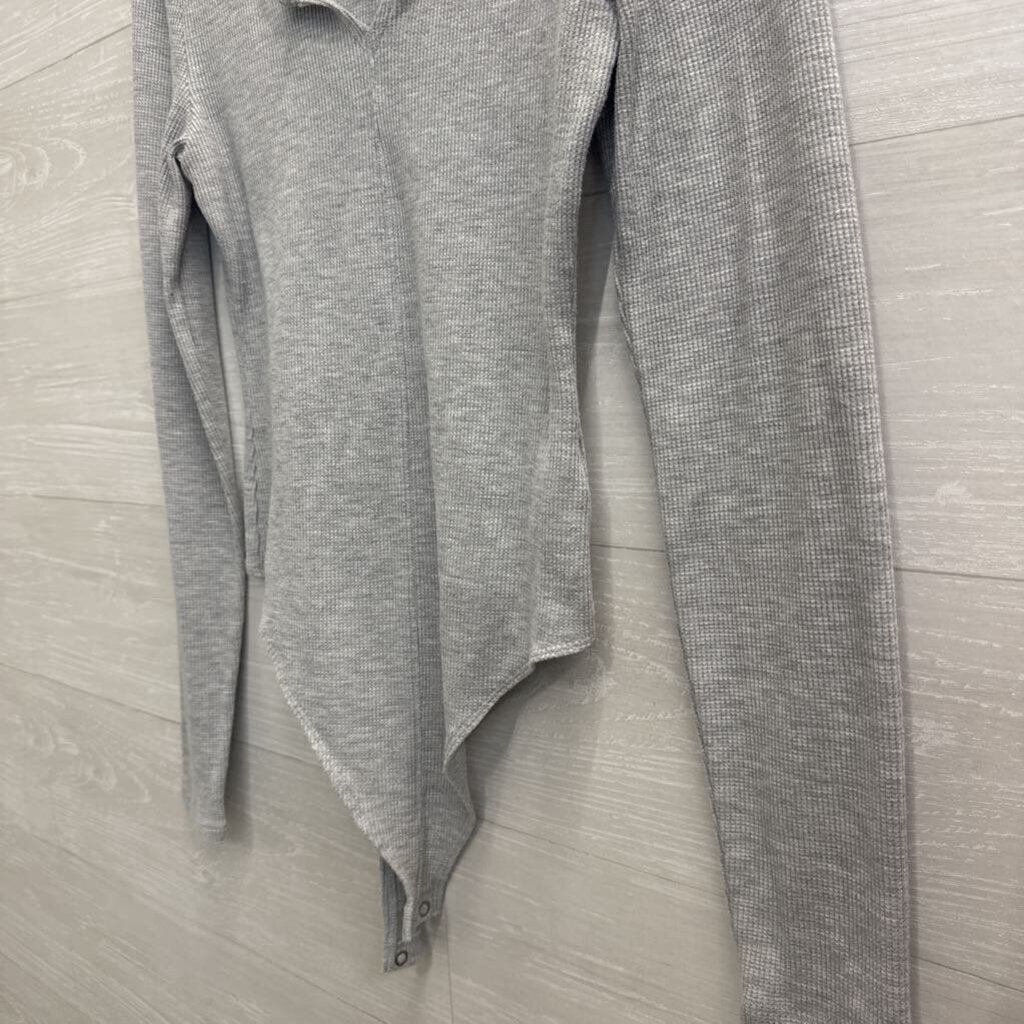 American Eagle Grey Textured Long Sleeve Bodysuit Large
