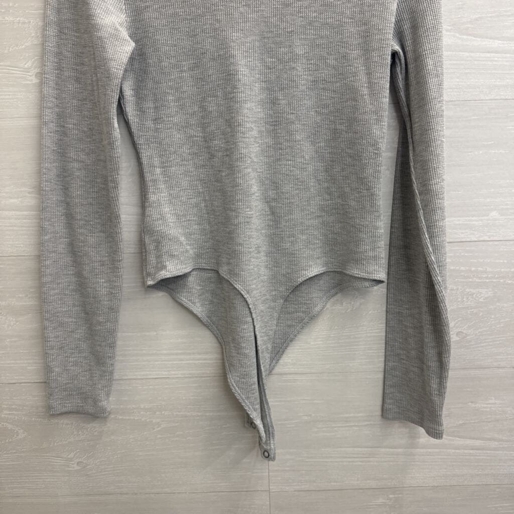 American Eagle Grey Textured Long Sleeve Bodysuit Large