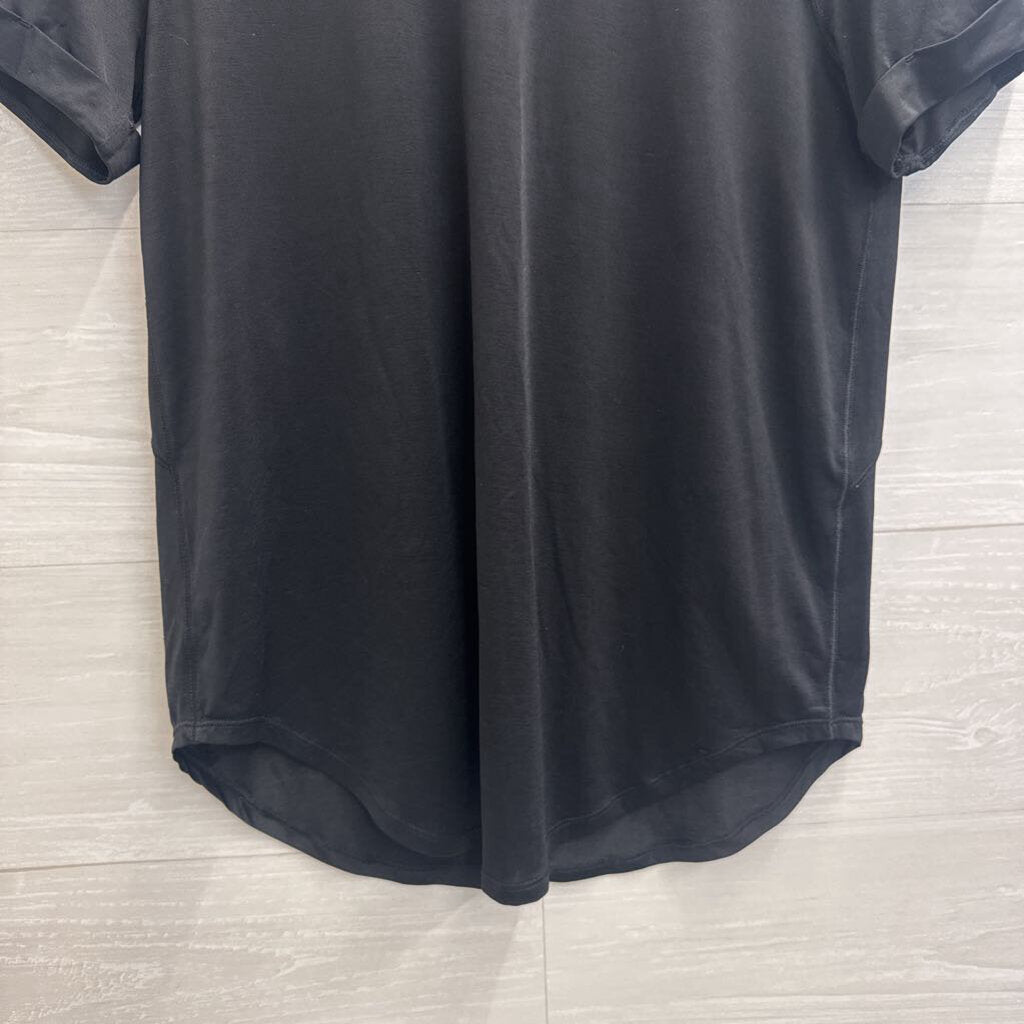 Lululemon Black Short Sleeve Athletic Top Small