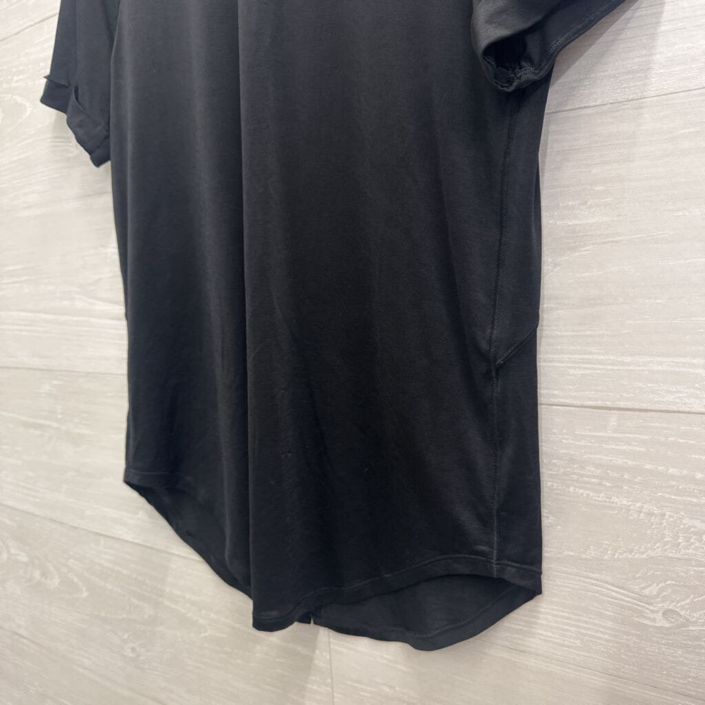 Lululemon Black Short Sleeve Athletic Top Small