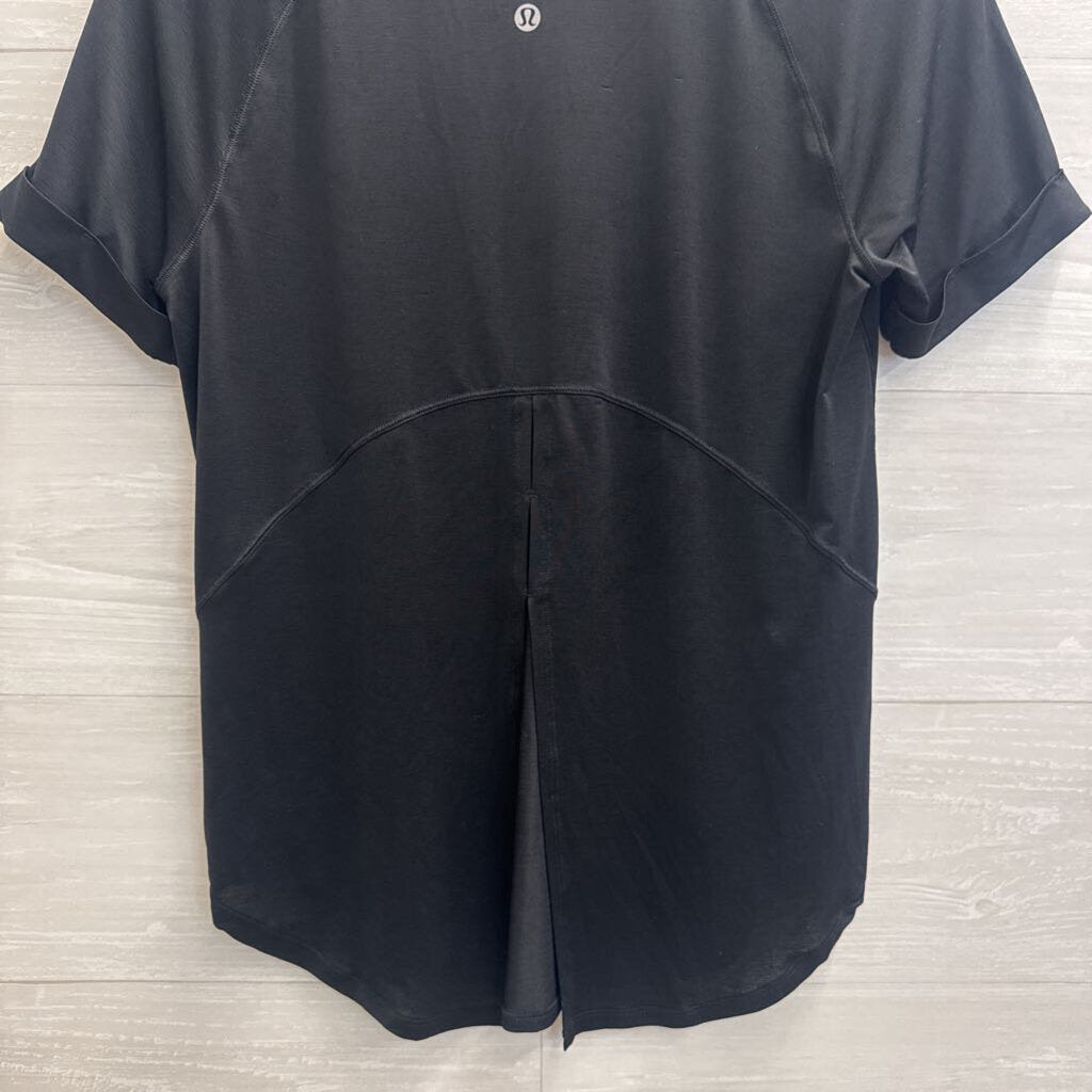 Lululemon Black Short Sleeve Athletic Top Small